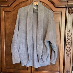 Barefoot Dreams Gray Oversized Cardigan
Size XXS/XS